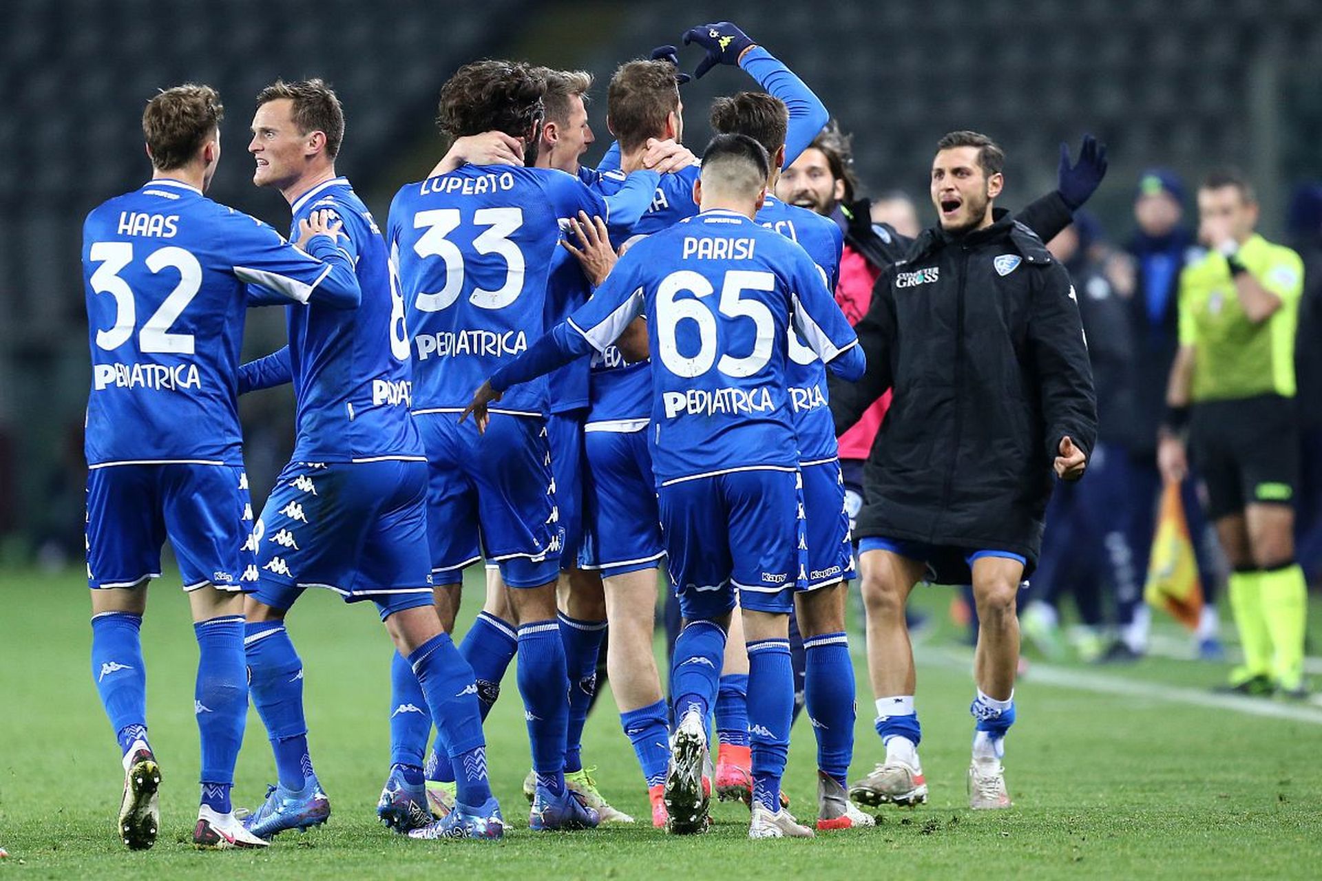 直接或间接 直接或间接